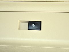 2012款 两厢 1.3L 手动 乐尚版