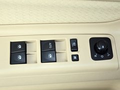 2012款 两厢 1.3L 手动 乐尚版