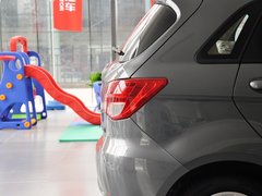 2012款 两厢 1.3L 手动 乐尚版