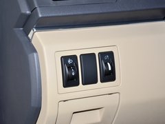 2012款 两厢 1.3L 手动 乐尚版