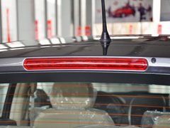 2012款 两厢 1.3L 手动 乐尚版