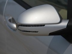 2012款 两厢 1.5L 手动 乐尚版