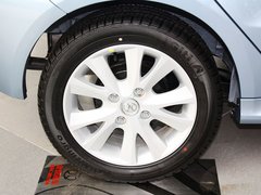 2012款 两厢 1.5L 手动 乐尚版