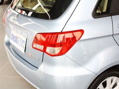 2012款 两厢 1.5L 手动 乐尚版