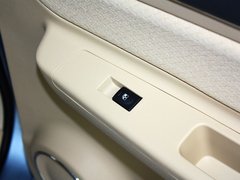 2012款 两厢 1.5L 手动 乐尚版