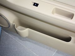 2012款 两厢 1.5L 手动 乐尚版