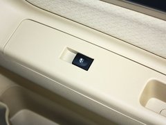 2012款 两厢 1.5L 手动 乐尚版