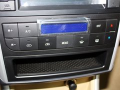 2012款 两厢 1.5L 手动 乐尚版
