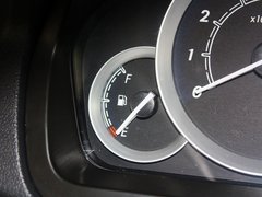 2012款 两厢 1.5L 手动 乐尚版