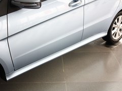 2012款 两厢 1.5L 手动 乐尚版