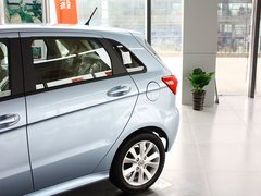 2012款 两厢 1.5L 手动 乐尚版