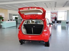 2012款 两厢 1.5L 手动 乐尚版