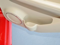 2012款 两厢 1.5L 手动 乐尚版