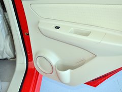 2012款 两厢 1.5L 手动 乐尚版