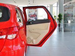 2012款 两厢 1.5L 手动 乐尚版