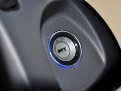 2012款 两厢 1.5L 手动 乐尚版
