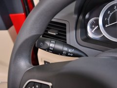 2012款 两厢 1.5L 手动 乐尚版