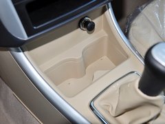 2012款 两厢 1.5L 手动 乐尚版