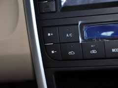2012款 两厢 1.5L 手动 乐尚版