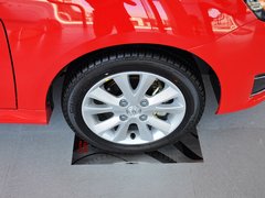 2012款 两厢 1.5L 手动 乐尚版