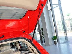 2012款 两厢 1.5L 手动 乐尚版