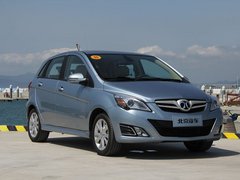 2012款 两厢 1.5L 自动 乐尚版