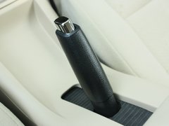 2012款 两厢 1.5L 自动 乐尚版