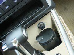 2012款 两厢 1.5L 自动 乐尚版