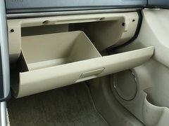 2012款 两厢 1.5L 自动 乐尚版