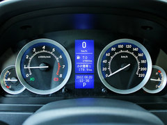 北京汽车  E150 1.5 AT 方向盘后方仪表盘