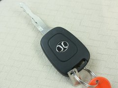 2012款 两厢 1.5L 自动 乐尚版