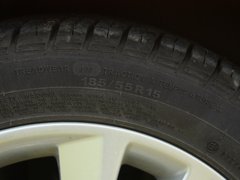2012款 两厢 1.5L 自动 乐尚版