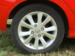 2012款 两厢 1.5L 自动 乐尚版
