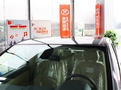 2012款 两厢 1.5L 自动 乐尚版