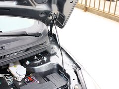 2012款 两厢 1.5L 自动 乐尚版