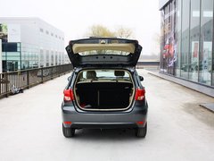 2012款 两厢 1.5L 自动 乐尚版