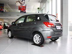 2012款 两厢 1.5L 自动 乐尚版