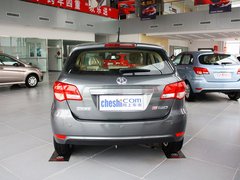 2012款 两厢 1.5L 自动 乐尚版