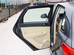 2012款 两厢 1.5L 自动 乐尚版