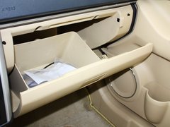 2012款 两厢 1.5L 自动 乐尚版