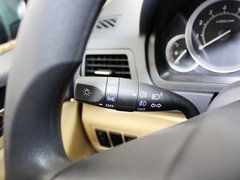2012款 两厢 1.5L 自动 乐尚版