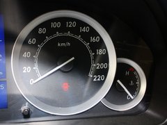 2012款 两厢 1.5L 自动 乐尚版