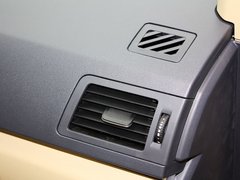 2012款 两厢 1.5L 自动 乐尚版