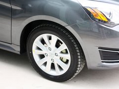 2012款 两厢 1.5L 自动 乐尚版