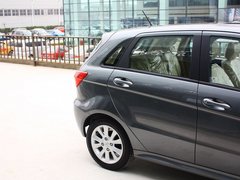 2012款 两厢 1.5L 自动 乐尚版