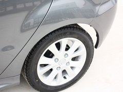 2012款 两厢 1.5L 自动 乐尚版