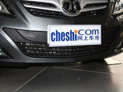 2012款 两厢 1.5L 自动 乐尚版