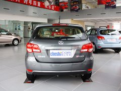 2012款 两厢 1.5L 自动 乐尚版