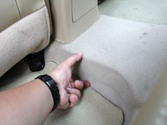 2012款 两厢 1.5L 自动 乐享版