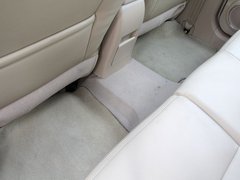 2012款 两厢 1.5L 自动 乐享版